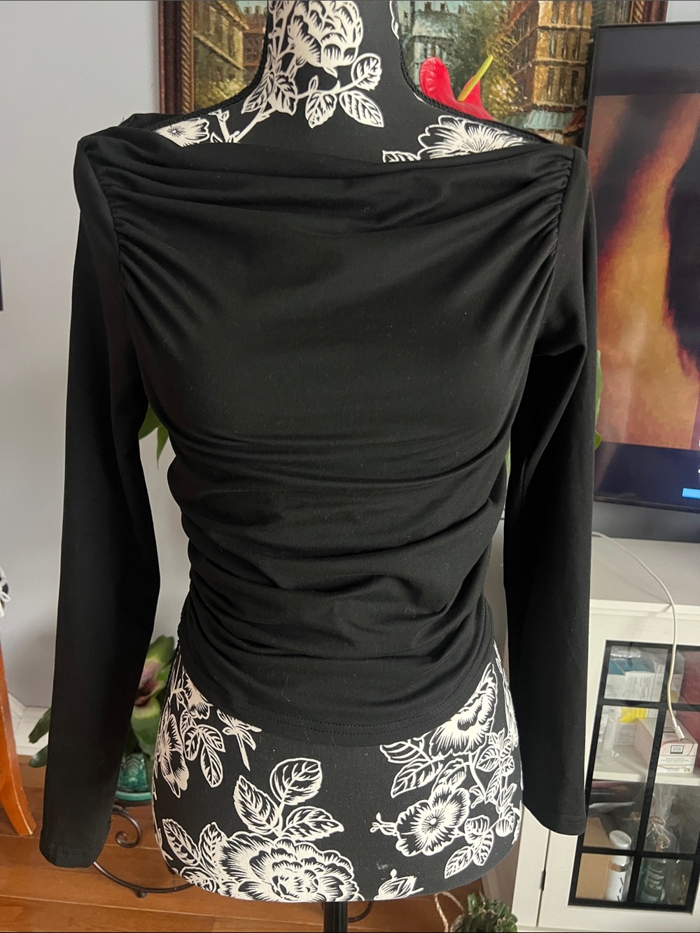 SHEIN Black Long-Sleeve Ruched Boatneck Top